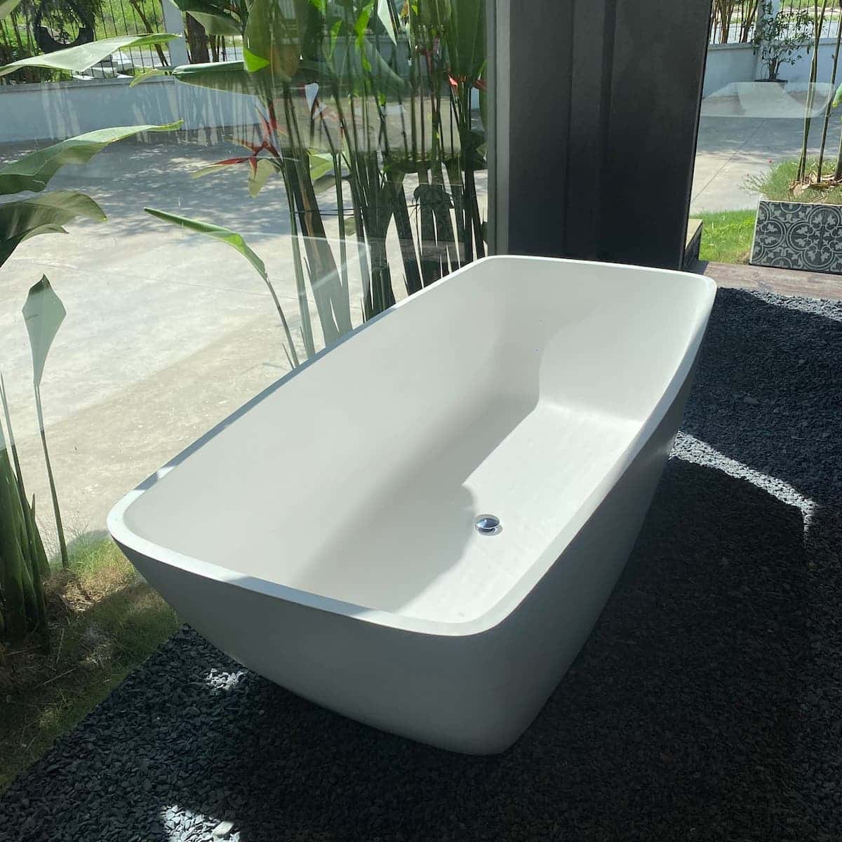 Cận cảnh chất liệu Solid Surface bồn tắm DR04